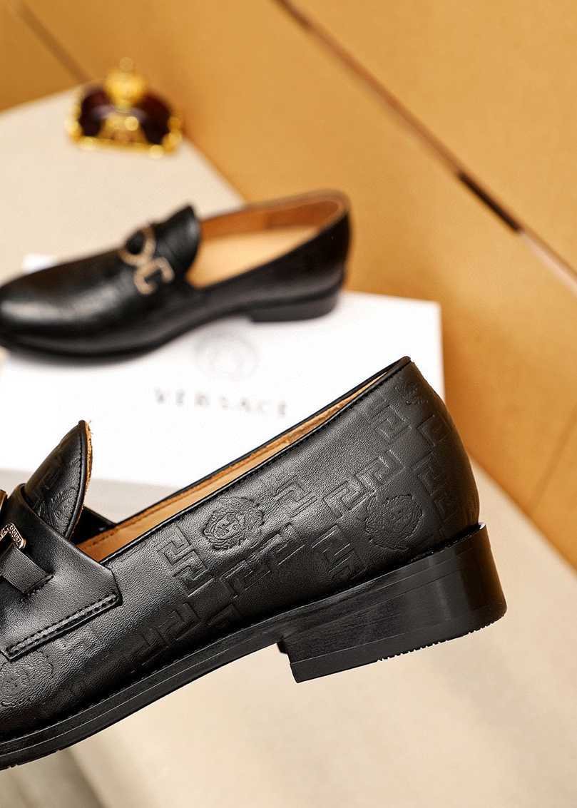 Versace Calfskin leather Dress Shoes Colorway 1 1615251-1