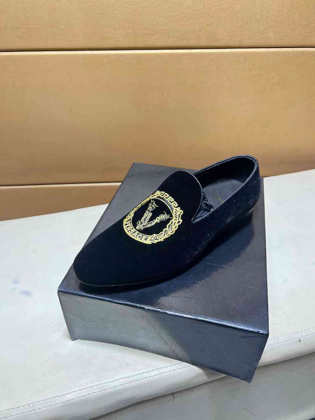 Versace Men’s logo rad Loafers Colorway 5 1031250-5