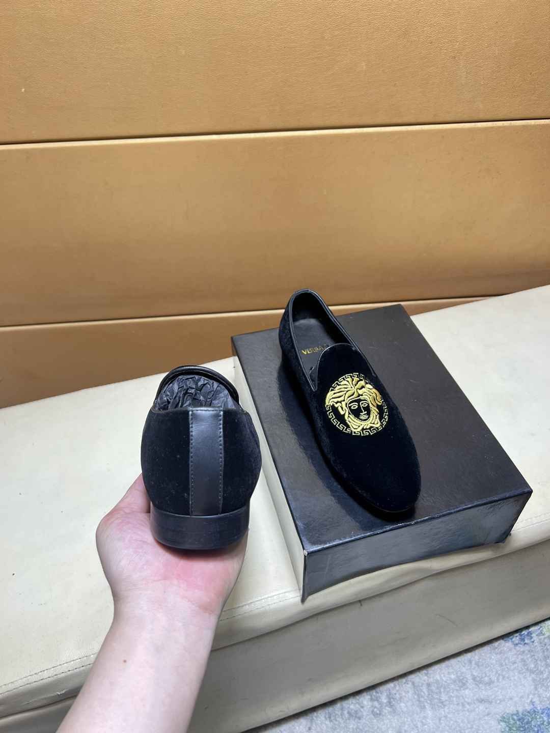 Versace Men’s logo rad Loafers Colorway 4 1031250-4