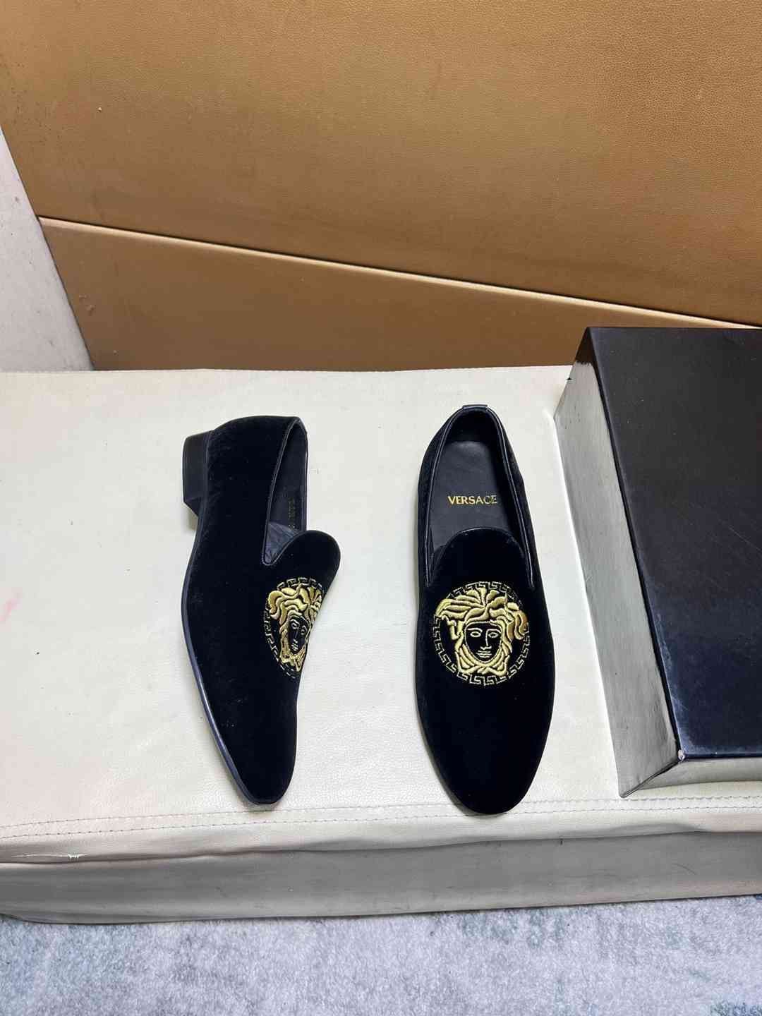 Versace Men’s logo rad Loafers Colorway 4 1031250-4