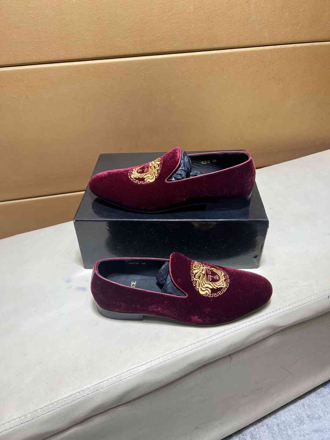 Versace Men’s logo rad Loafers Colorway 3 1031250-3