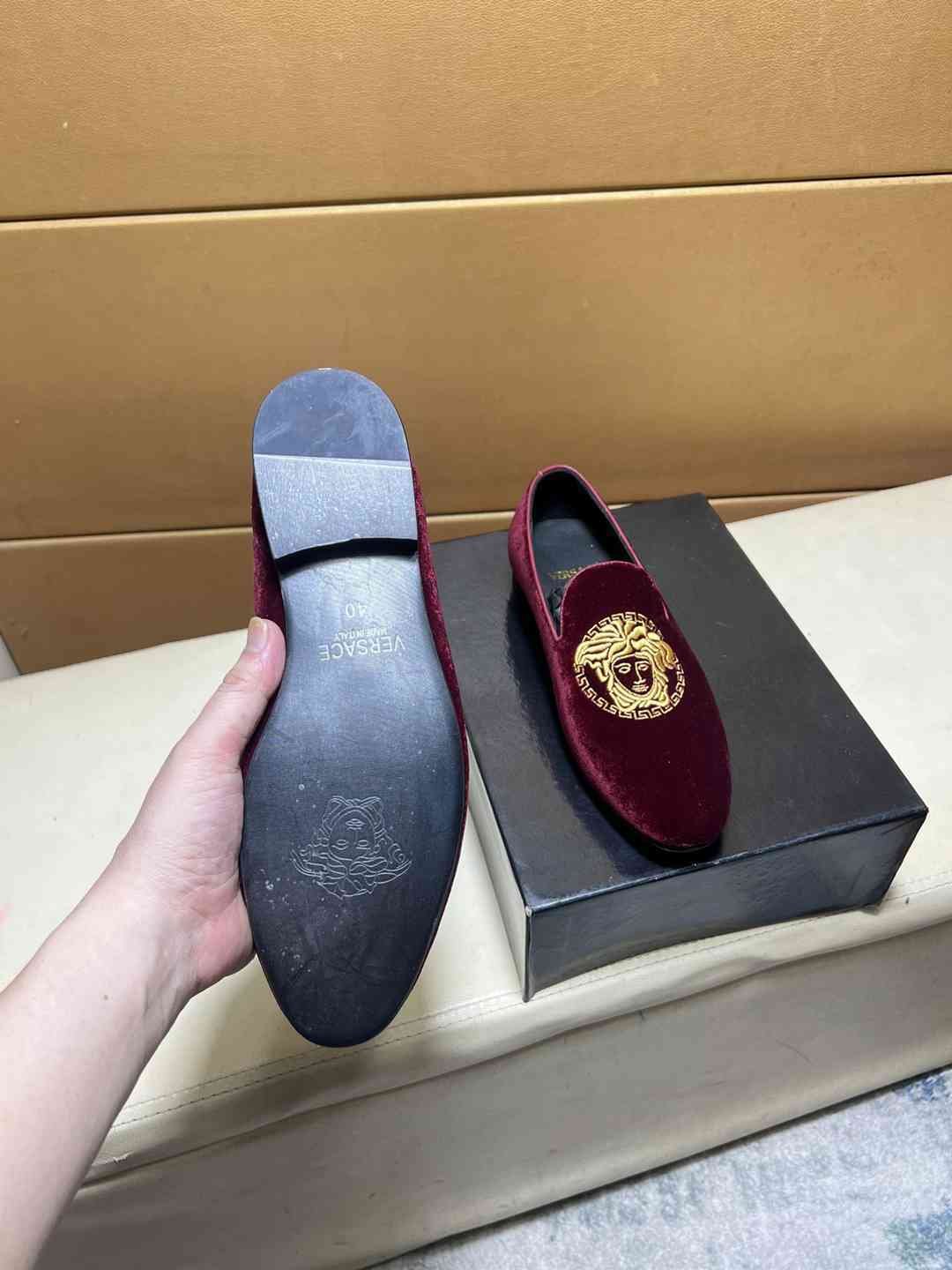 Versace Men’s logo rad Loafers Colorway 3 1031250-3