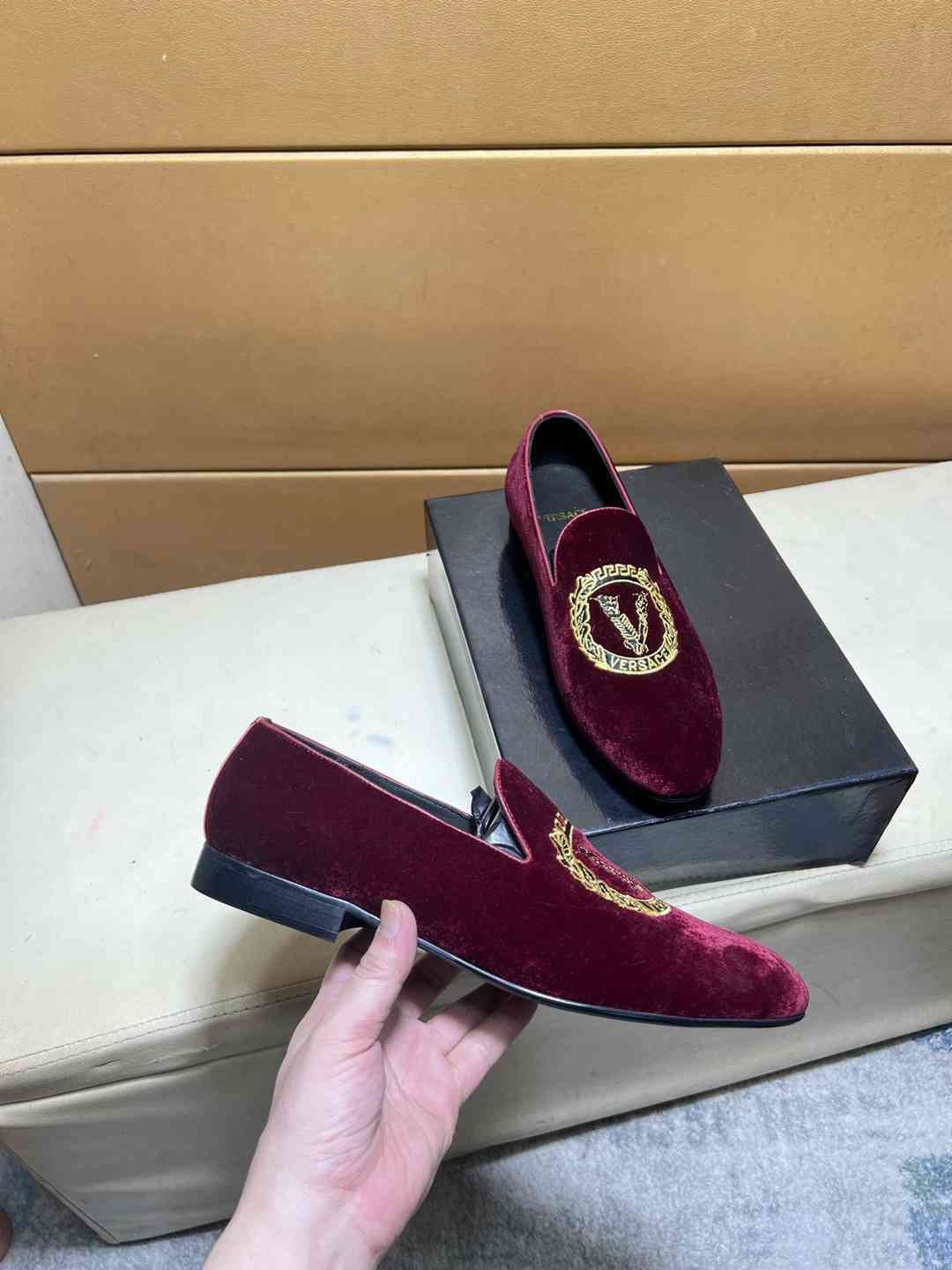 Versace Men’s logo rad Loafers Colorway 2 1031250-2