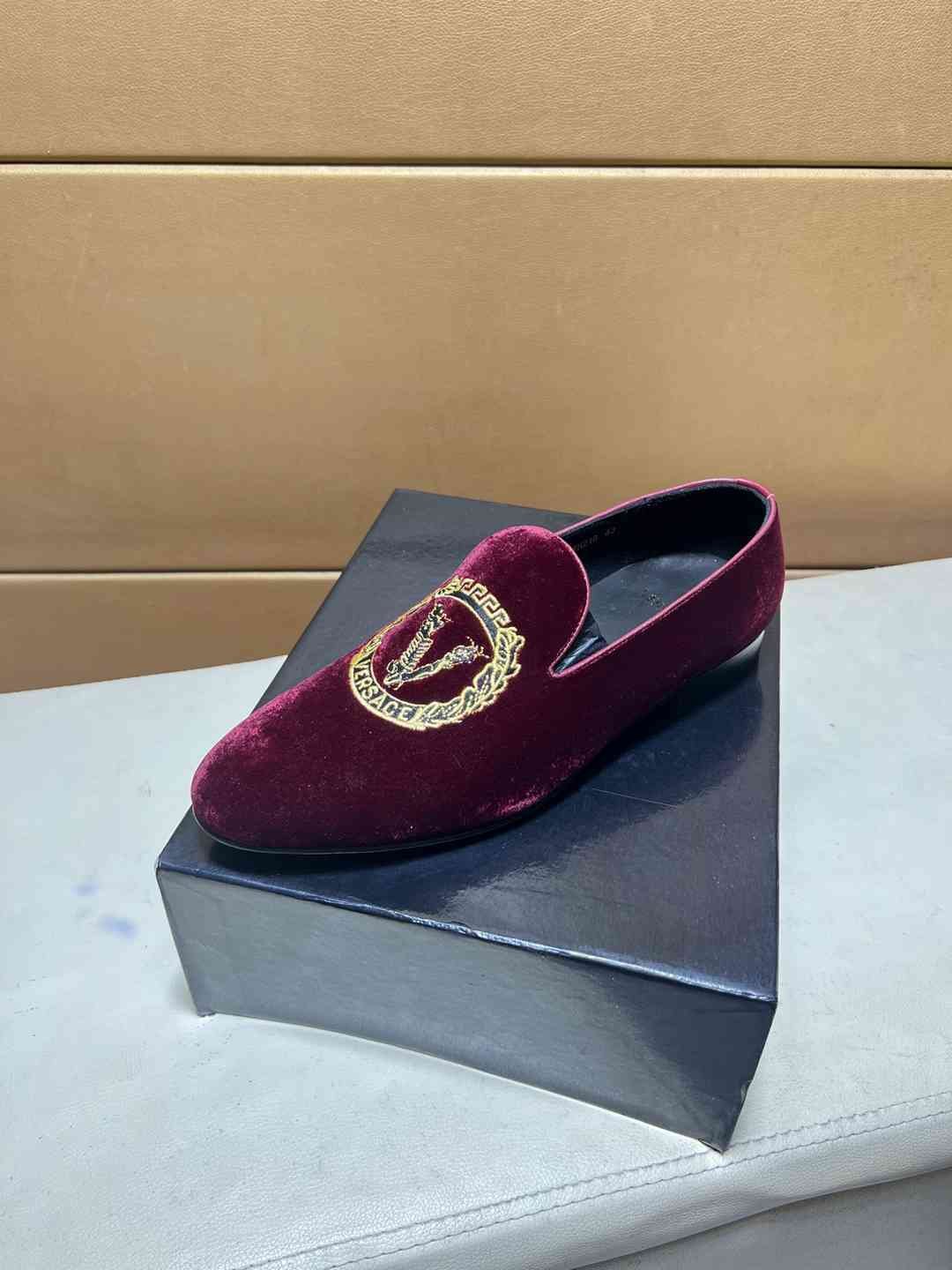 Versace Men’s logo rad Loafers Colorway 2 1031250-2