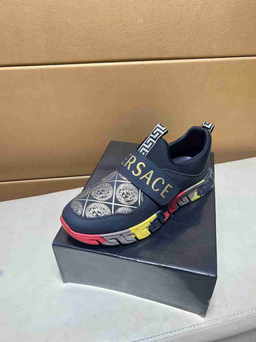 Versace Men’s Court Sneakers 1031220