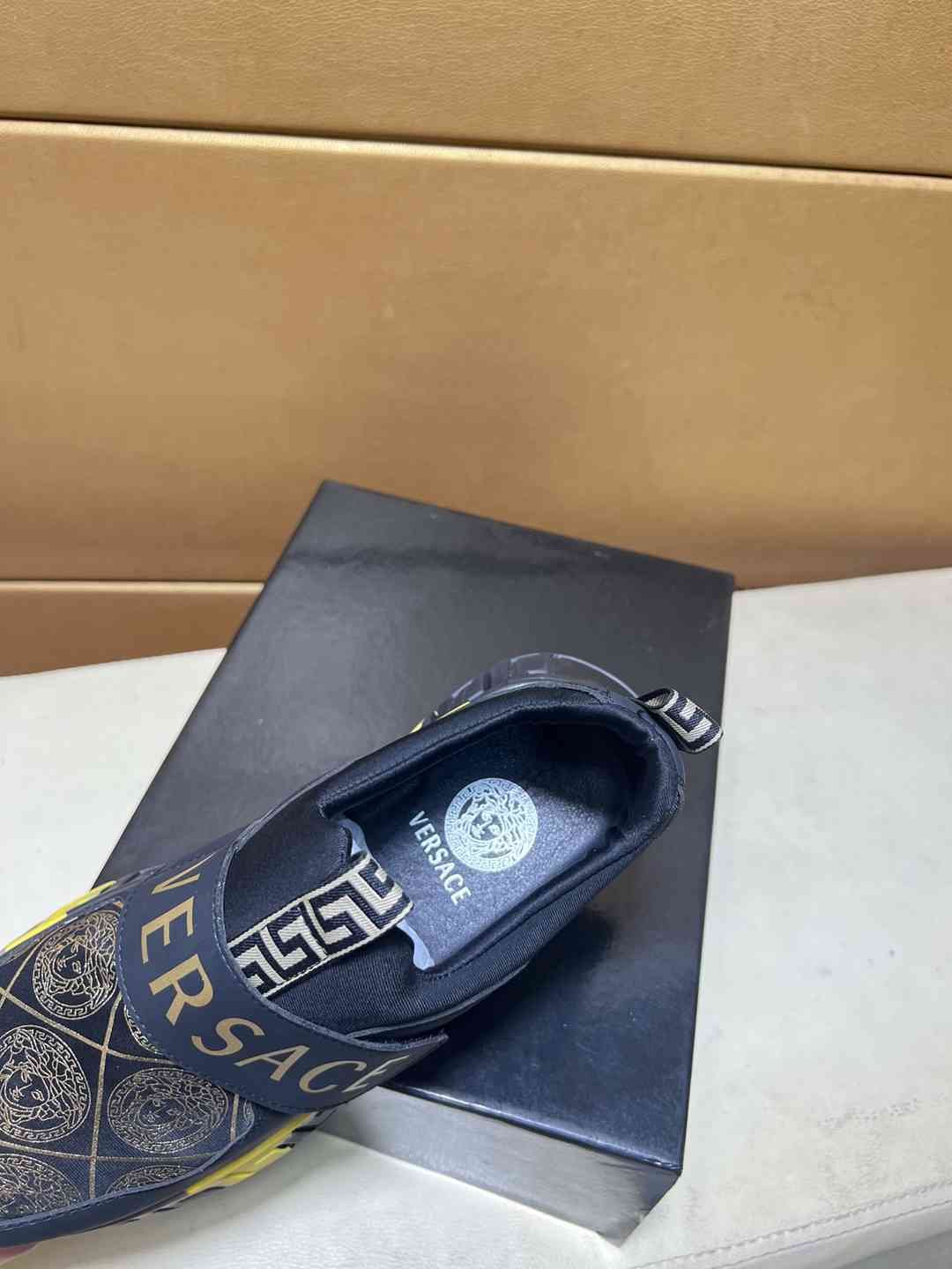 Versace Men’s Court Sneakers 1031220
