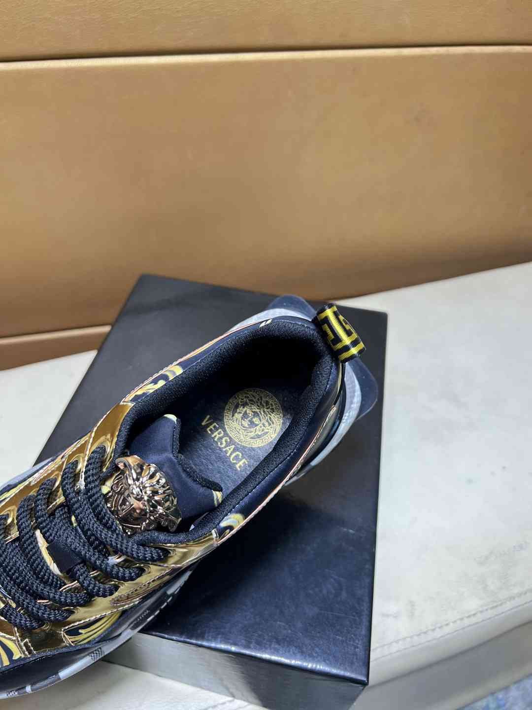 Versace Men’s Court Sneakers 1031250