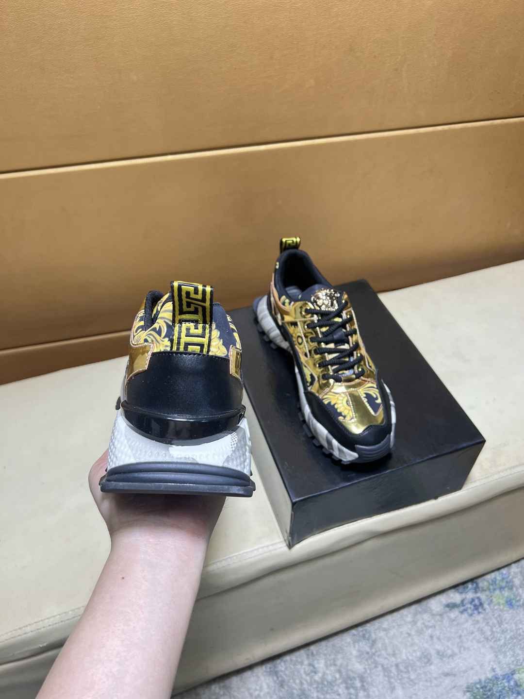 Versace Men’s Court Sneakers 1031250