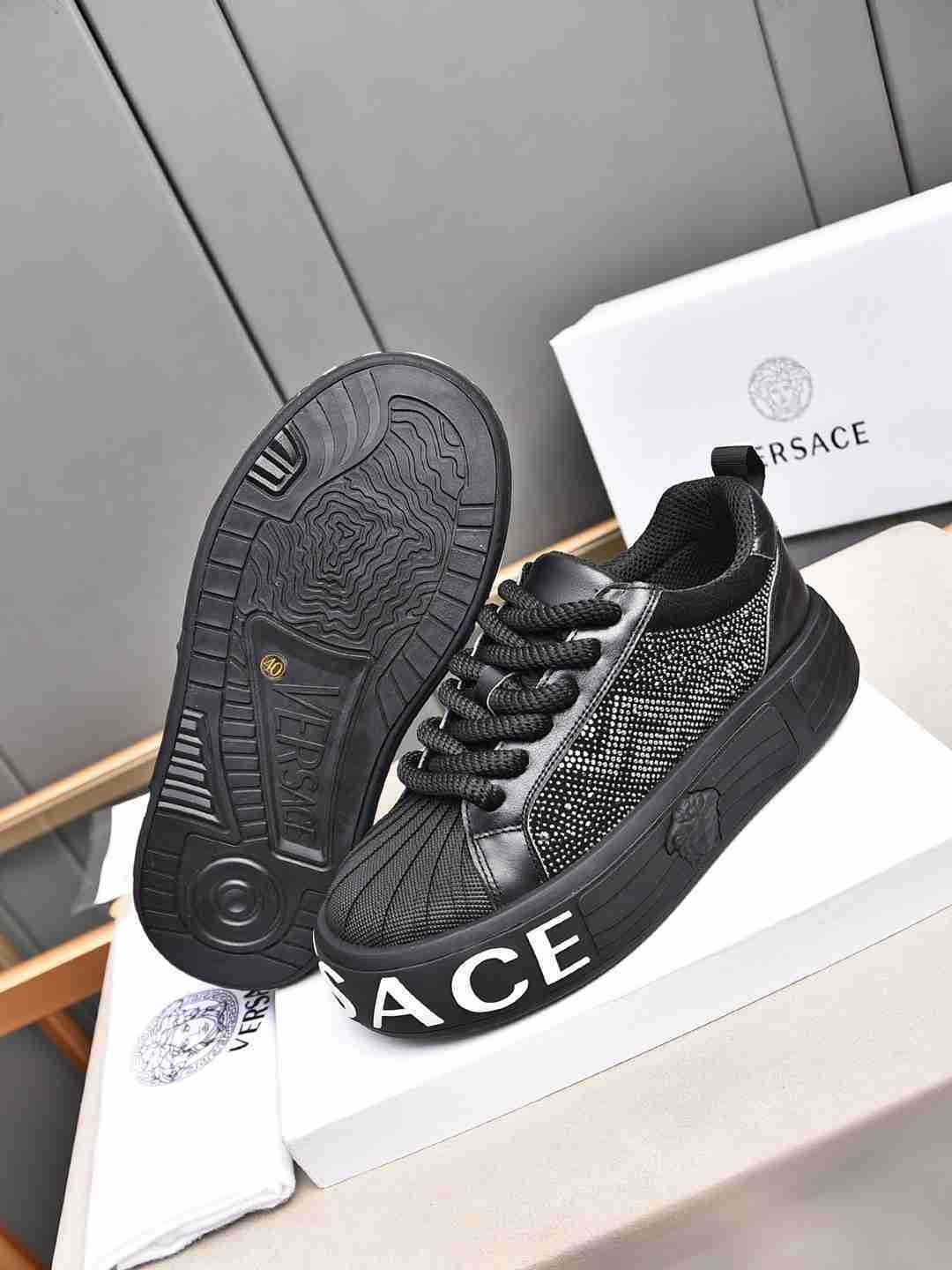 Versace Men’s Leather Low-Top Sneakers Colorway 3 1308290-3