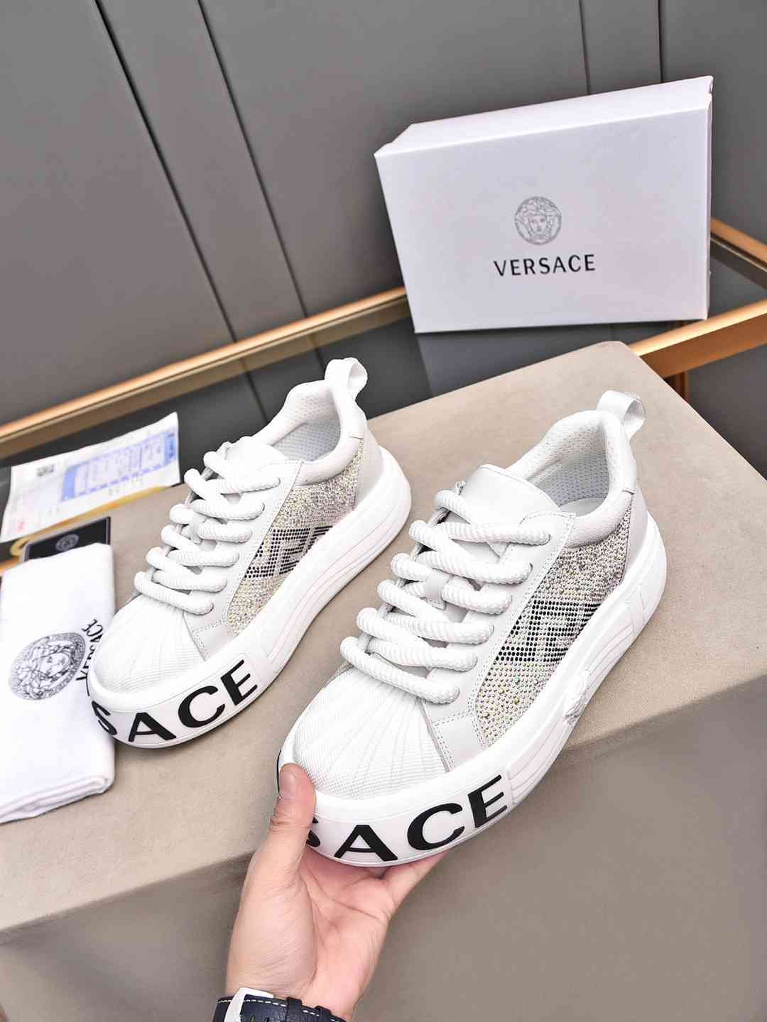Versace Men’s Leather Low-Top Sneakers Colorway 2 1308290-2