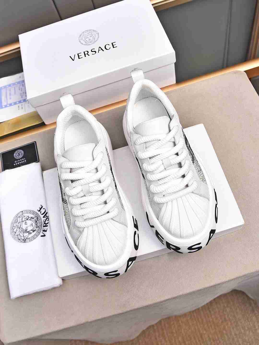 Versace Men’s Leather Low-Top Sneakers Colorway 2 1308290-2