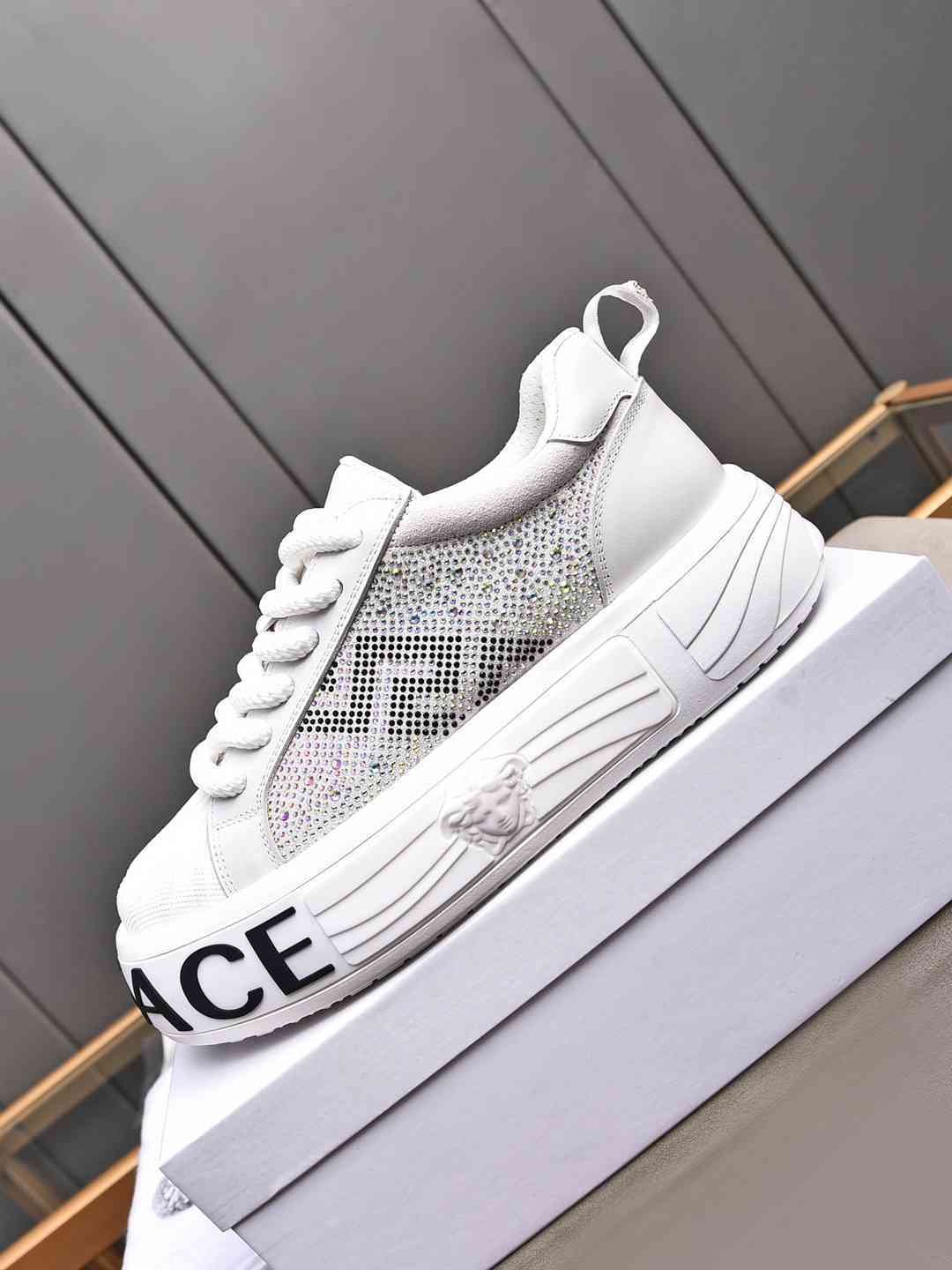 Versace Men’s Leather Low-Top Sneakers Colorway 2 1308290-2