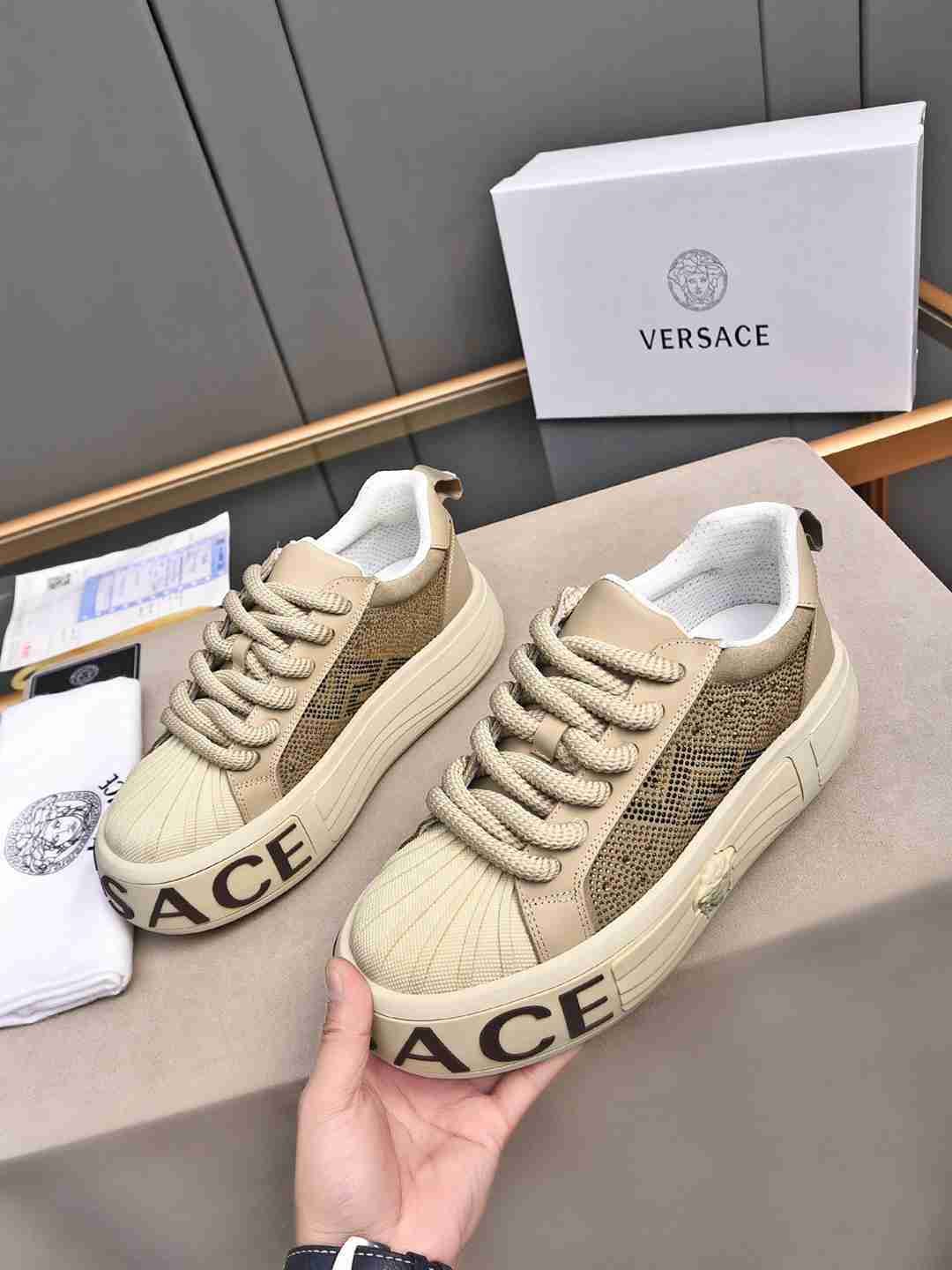 Versace Men’s Leather Low-Top Sneakers 1308290