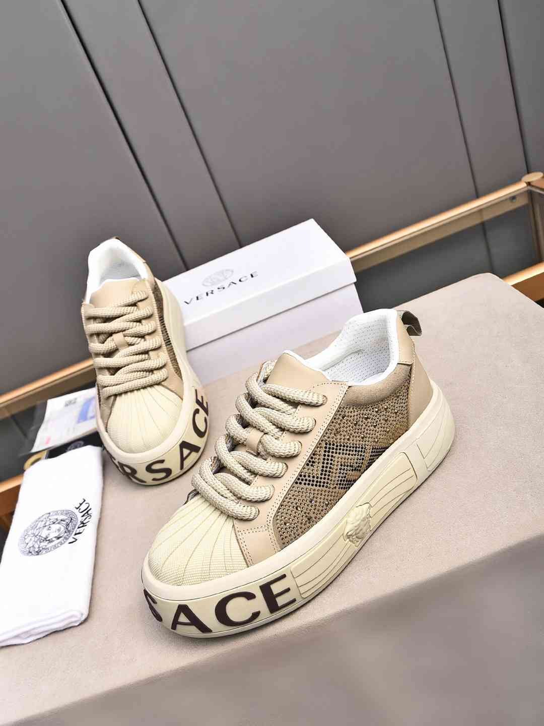 Versace Men’s Leather Low-Top Sneakers 1308290