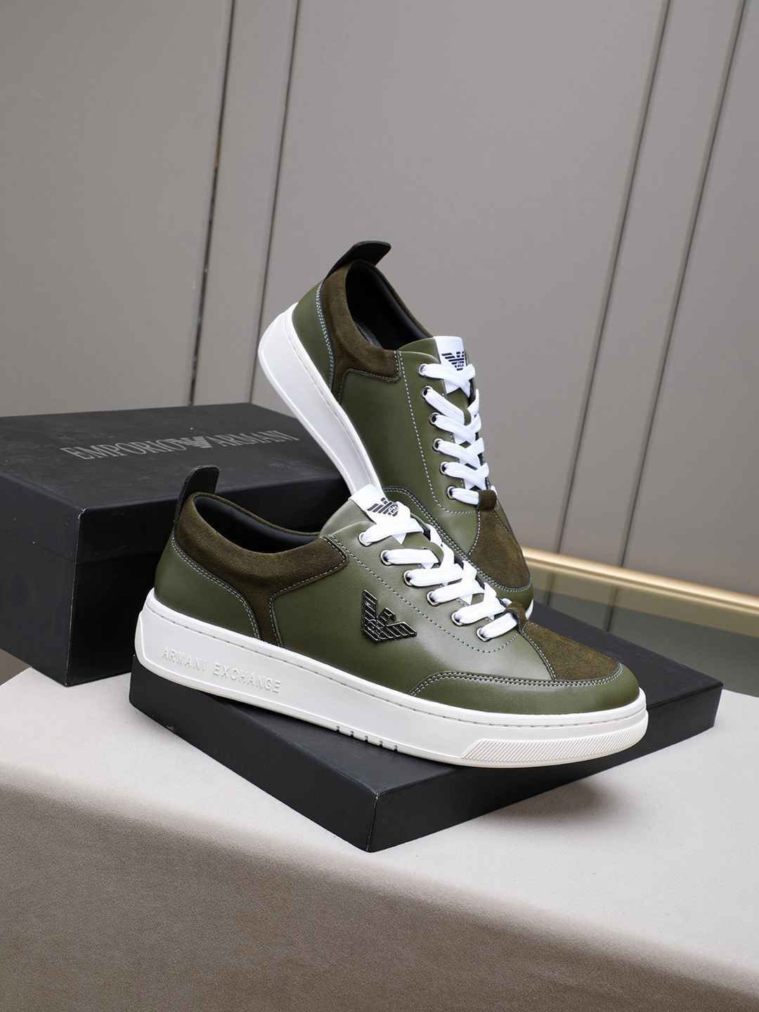 Armani Men’s GIORGIO logo Casual Sneakers Colorway 15 1308230-15