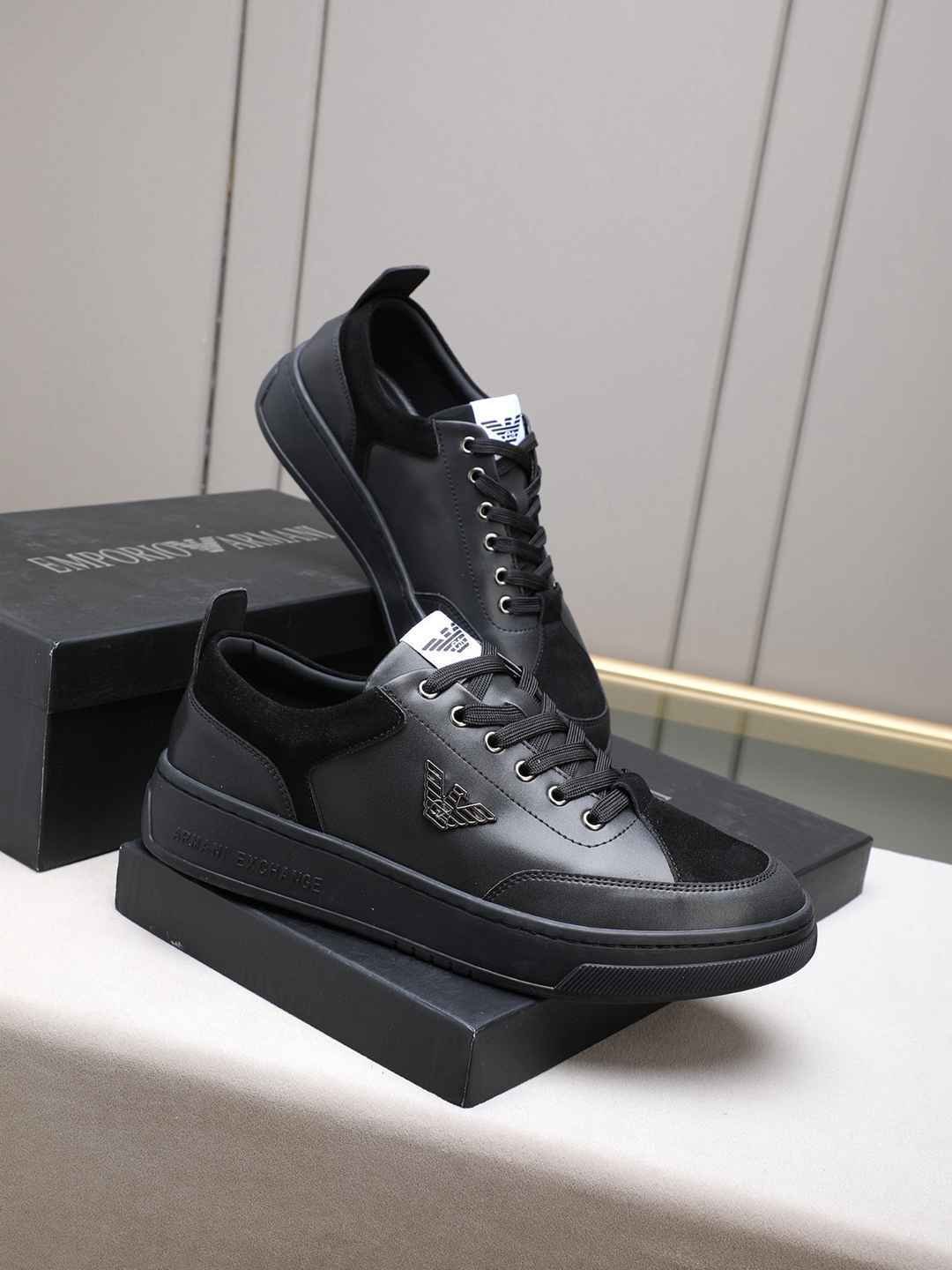 Armani Men’s GIORGIO logo Casual Sneakers Colorway 14 1308230-14