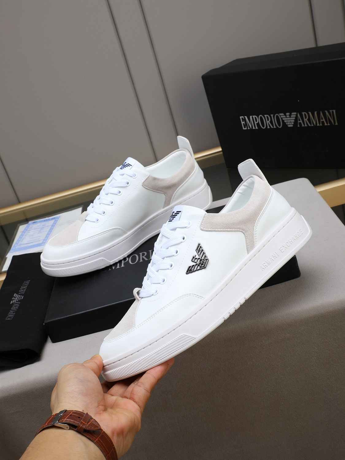 Armani Men’s GIORGIO logo Casual Sneakers Colorway 13 1308230-13