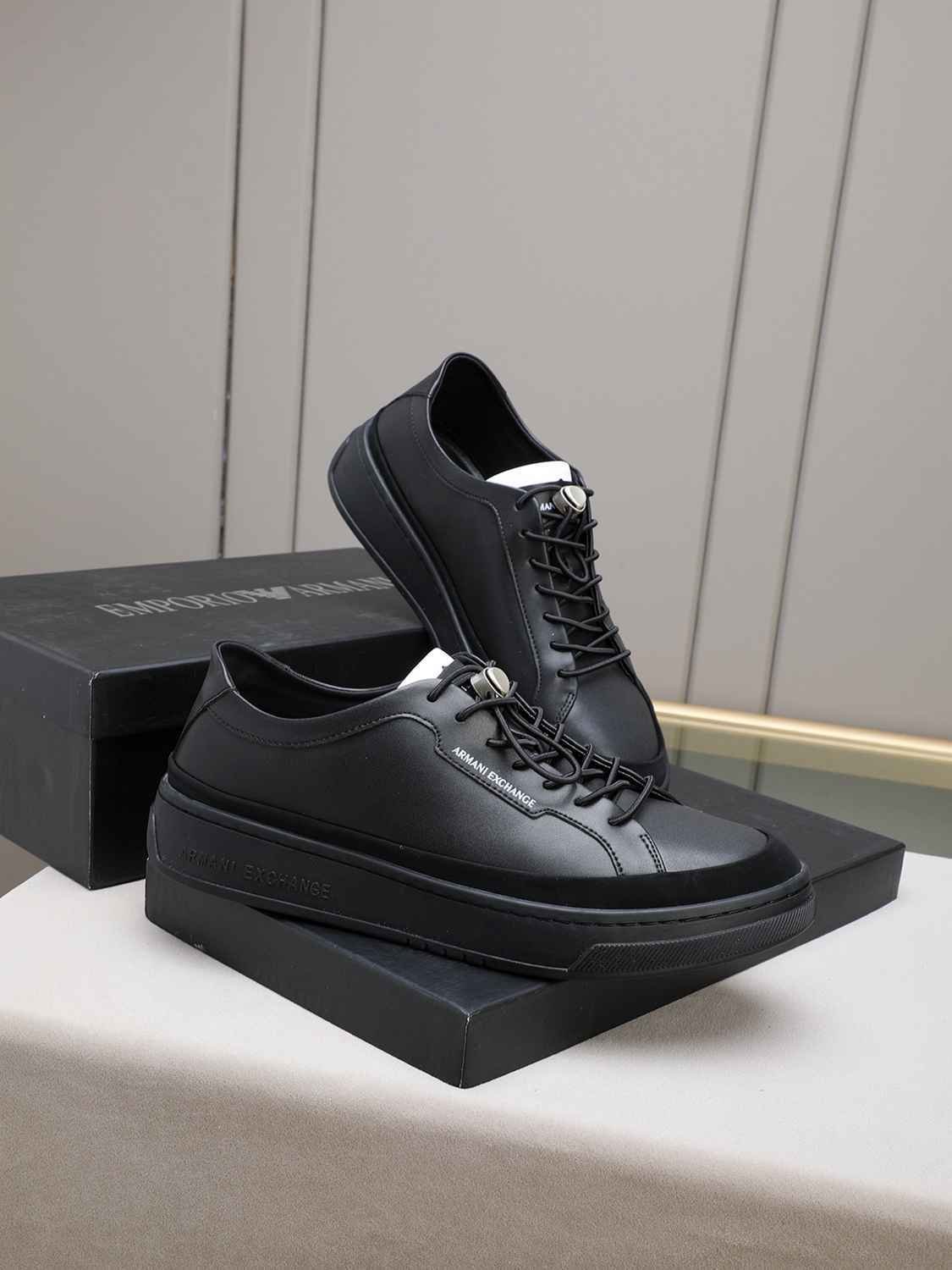 Armani Men’s GIORGIO logo Casual Sneakers Colorway 11 1308230-11