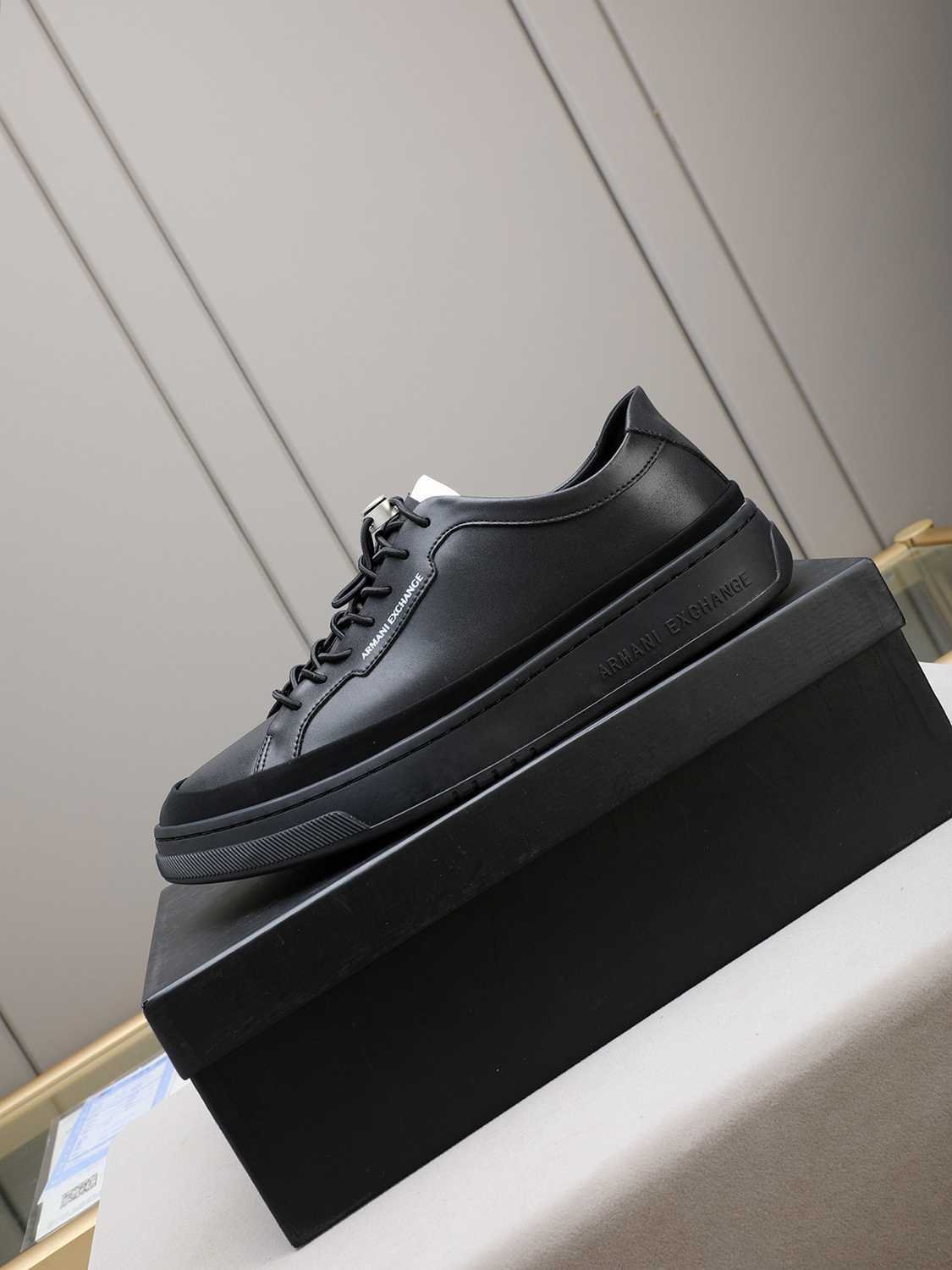 Armani Men’s GIORGIO logo Casual Sneakers Colorway 11 1308230-11