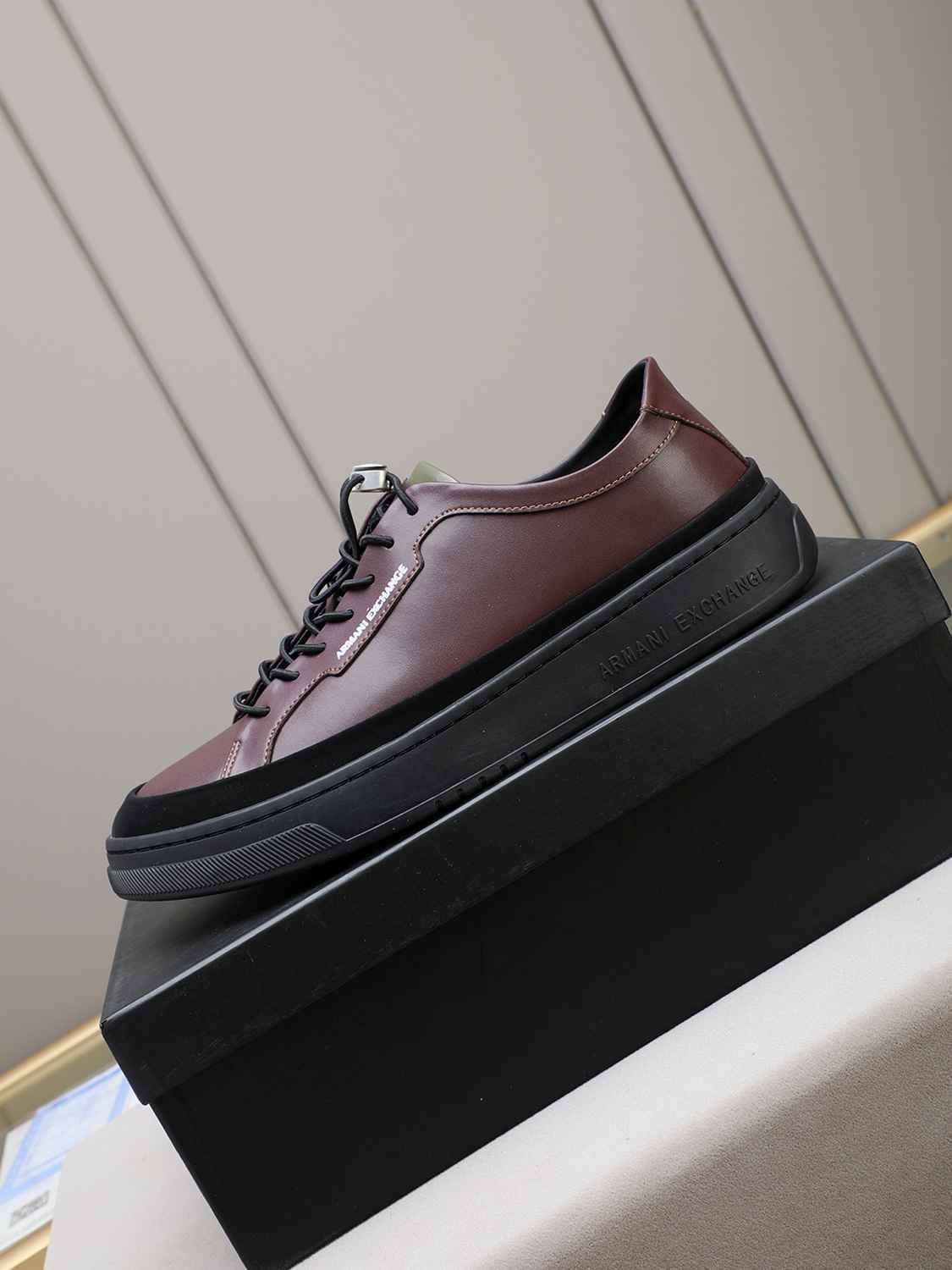 Armani Men’s GIORGIO logo Casual Sneakers Colorway 10 1308230-10