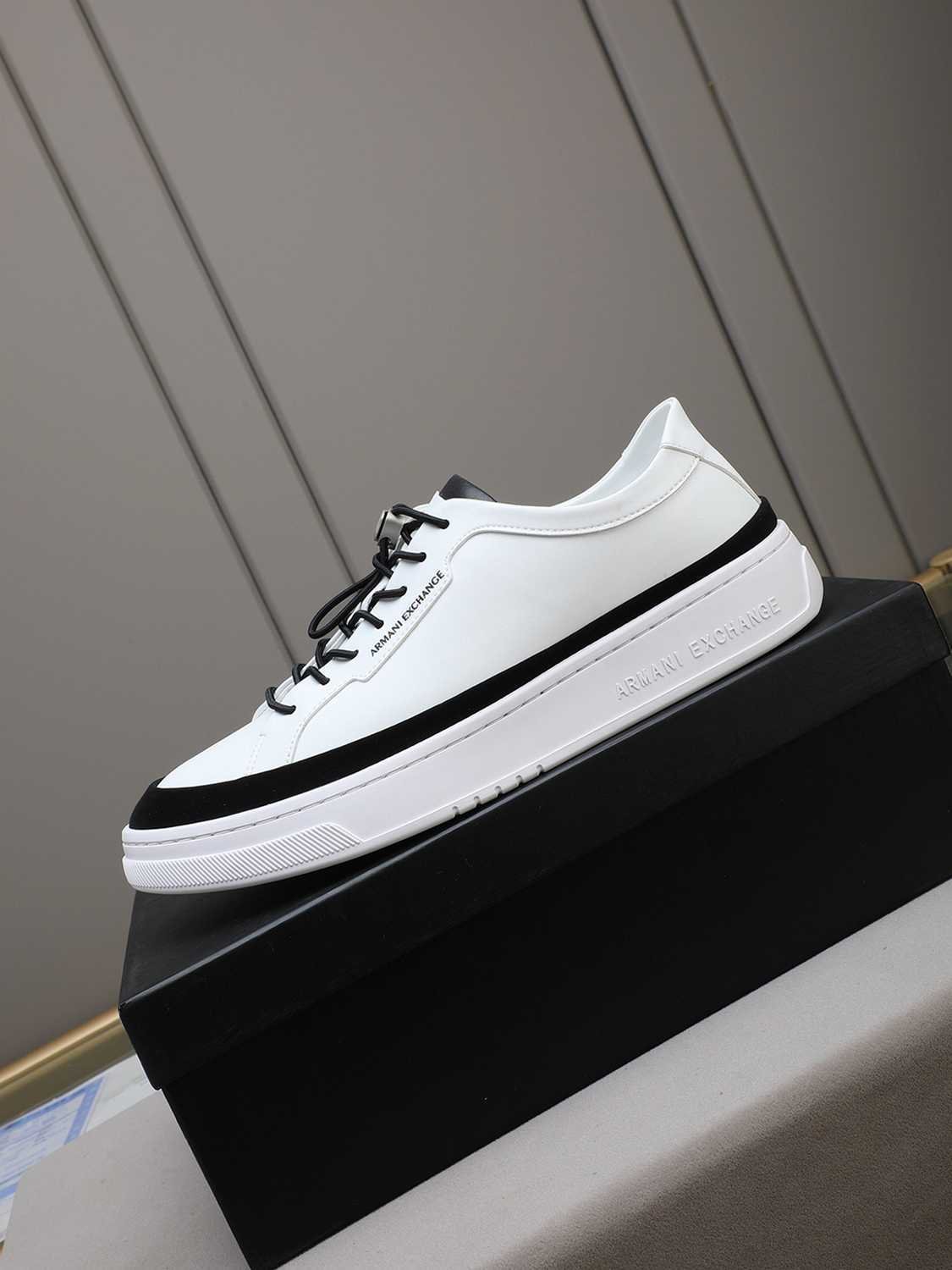 Armani Men’s GIORGIO logo Casual Sneakers Colorway 9 1308230-9