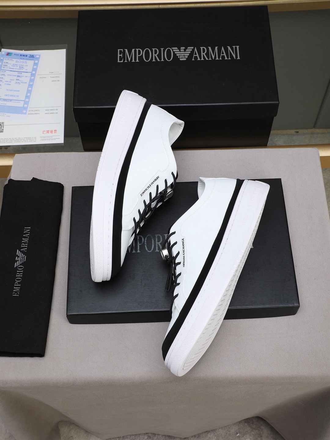 Armani Men’s GIORGIO logo Casual Sneakers Colorway 9 1308230-9