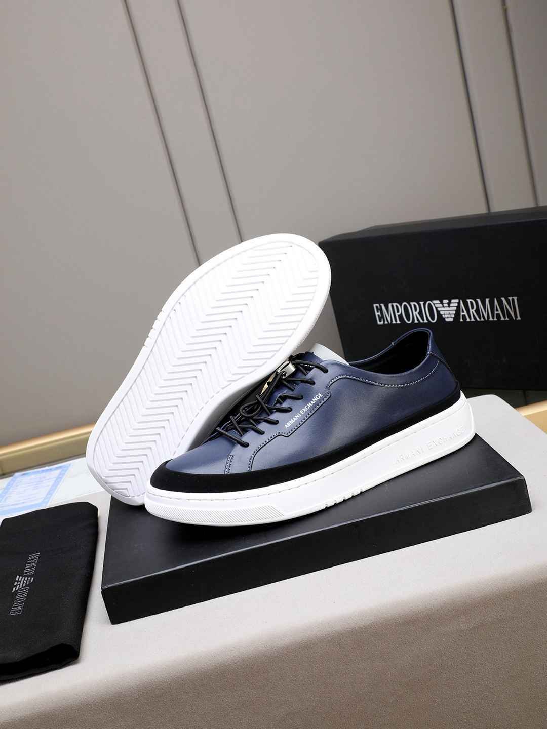 Armani Men’s GIORGIO logo Casual Sneakers Colorway 8 1308230-8
