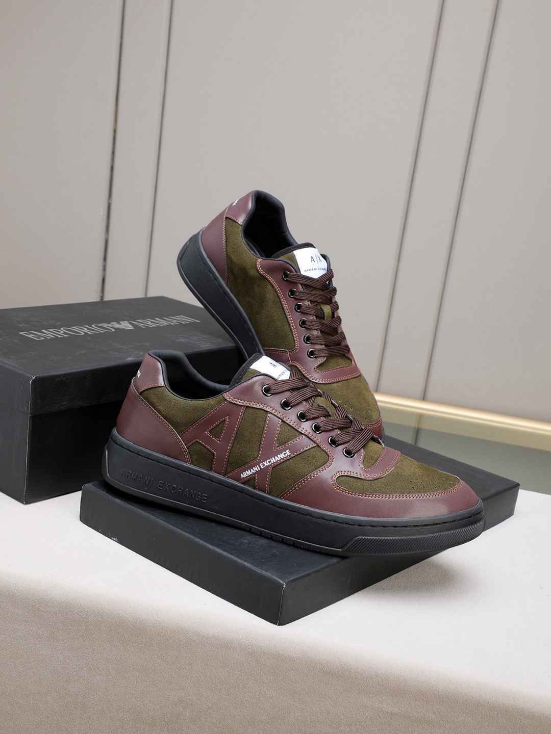 Armani Men’s GIORGIO logo Casual Sneakers Colorway 4 1308230-4