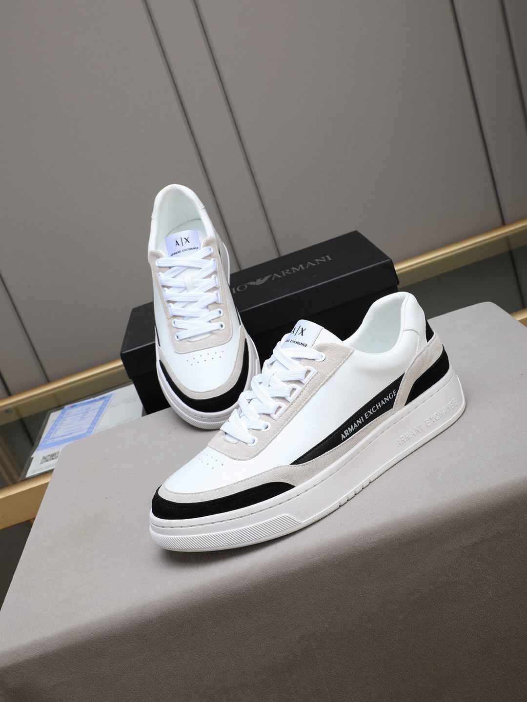 Armani Men’s GIORGIO logo Casual Sneakers Colorway 2 1308230-2