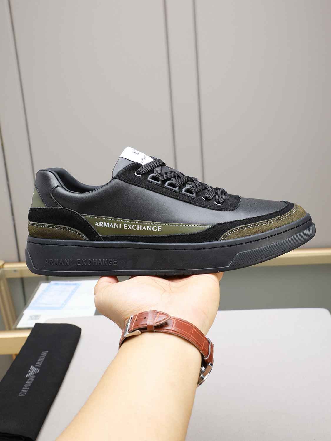 Armani Men's GIORGIO logo Casual Sneakers Colorway 1 1308230-1