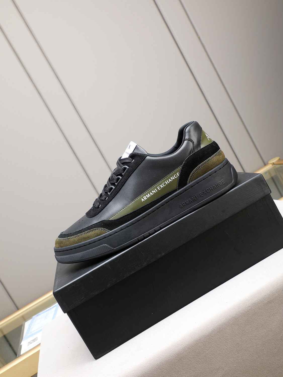 Armani Men’s GIORGIO logo Casual Sneakers Colorway 1 1308230-1
