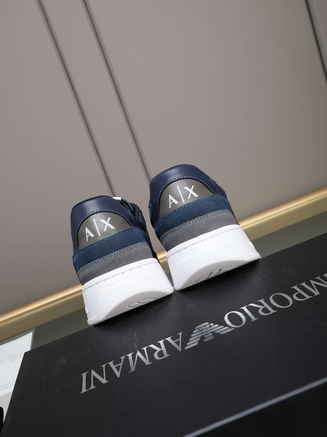 Armani Men’s GIORGIO logo Casual Sneakers 1308230