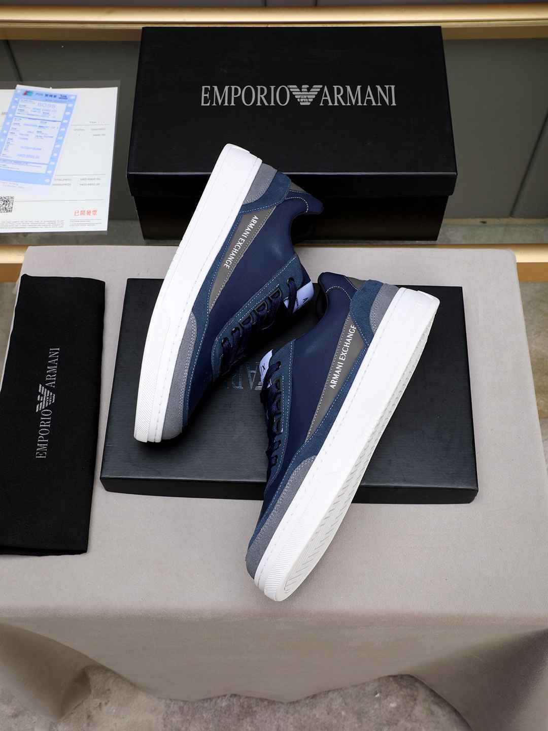 Armani Men’s GIORGIO logo Casual Sneakers 1308230