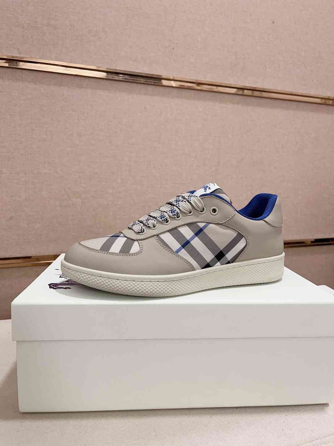 Burberry Vintage TPU Low-Top Sneakers Colorway 4 1728330-4