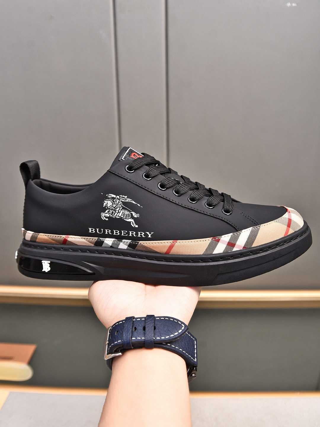 Burberry Men's Leather Sneakers Colorway 9 1308220-9