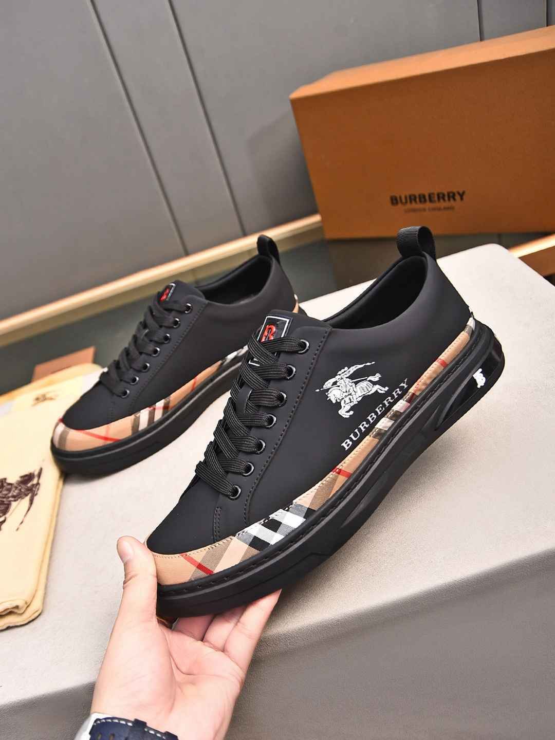 Burberry Men’s Leather Sneakers Colorway 9 1308220-9