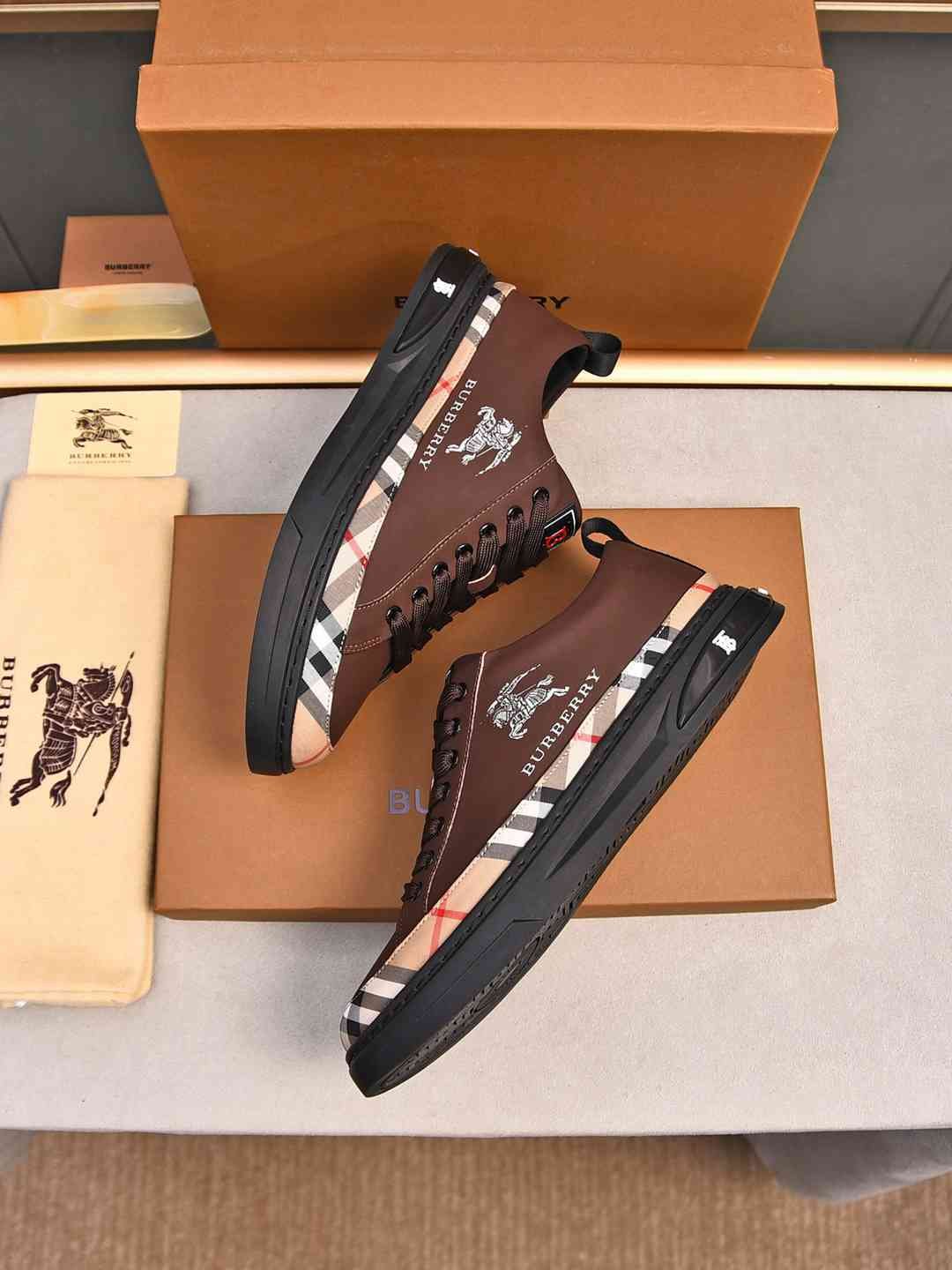 Burberry Men’s Leather Sneakers Colorway 8 1308220-8