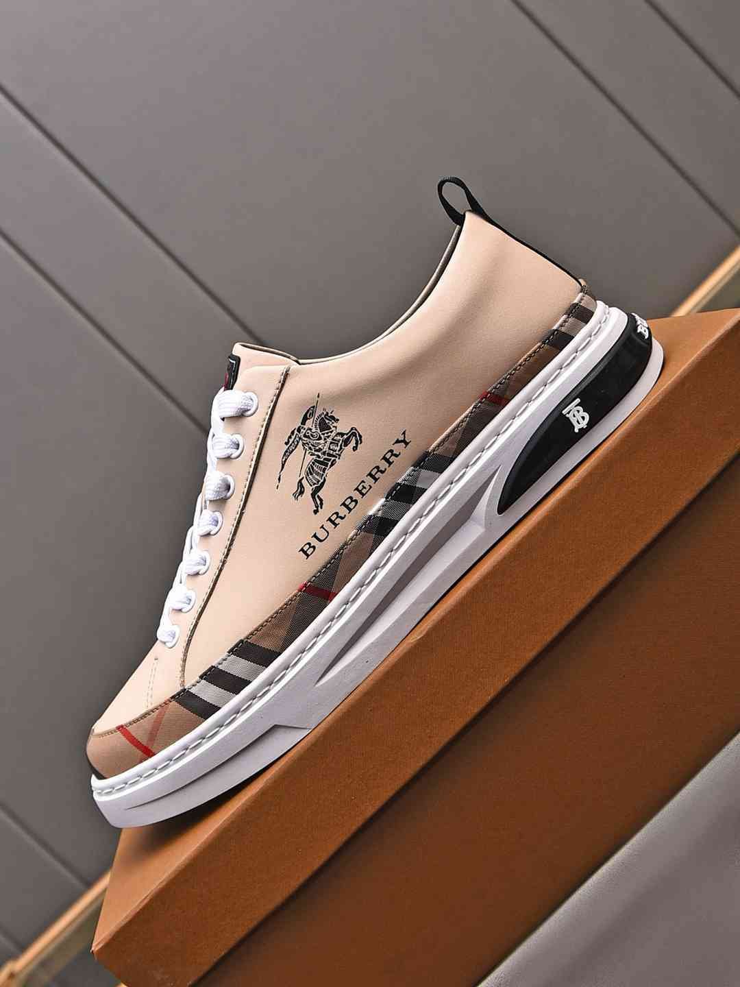 Burberry Men’s Leather Sneakers Colorway 7 1308220-7