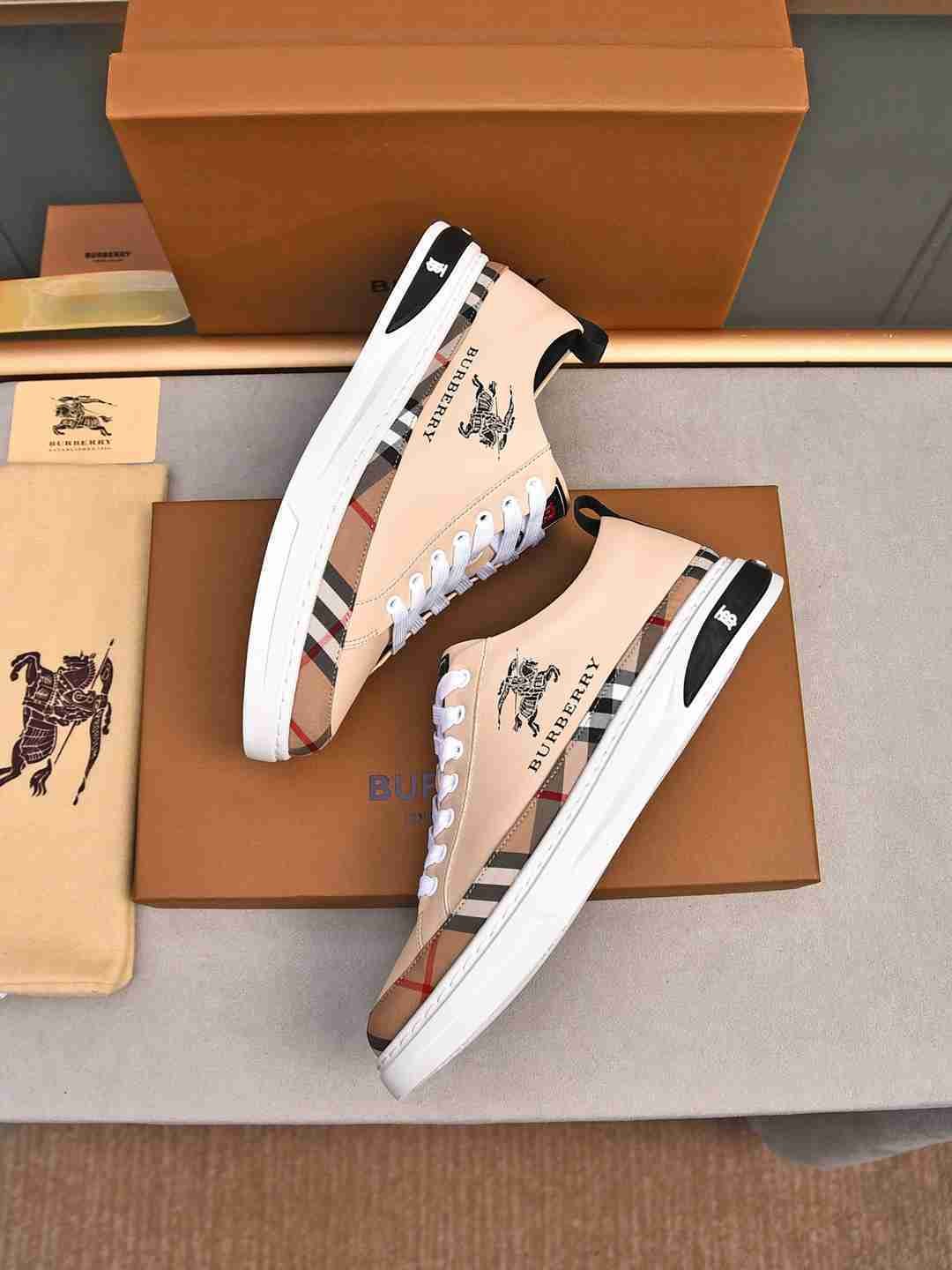 Burberry Men’s Leather Sneakers Colorway 7 1308220-7