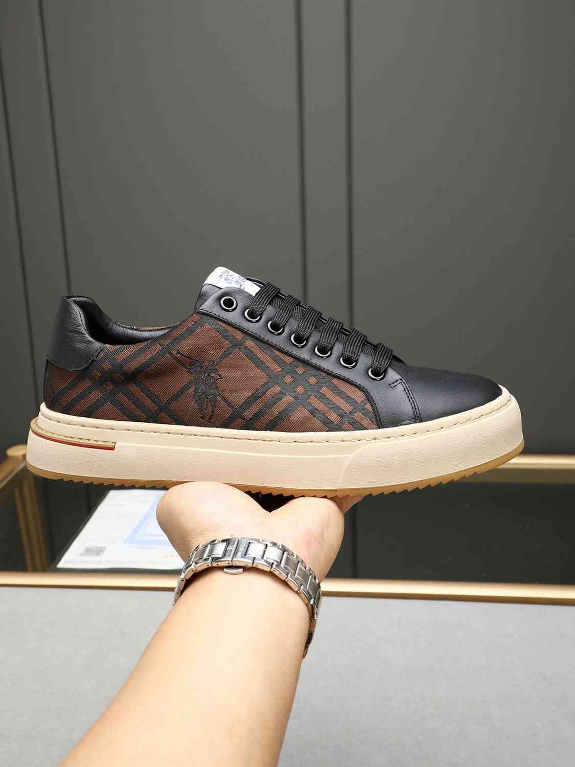 Burberry Leather Designer Sneakers Colorway 5 1308220-5