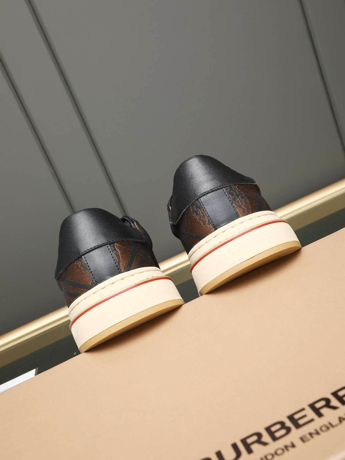 Burberry Leather Designer Sneakers Colorway 5 1308220-5
