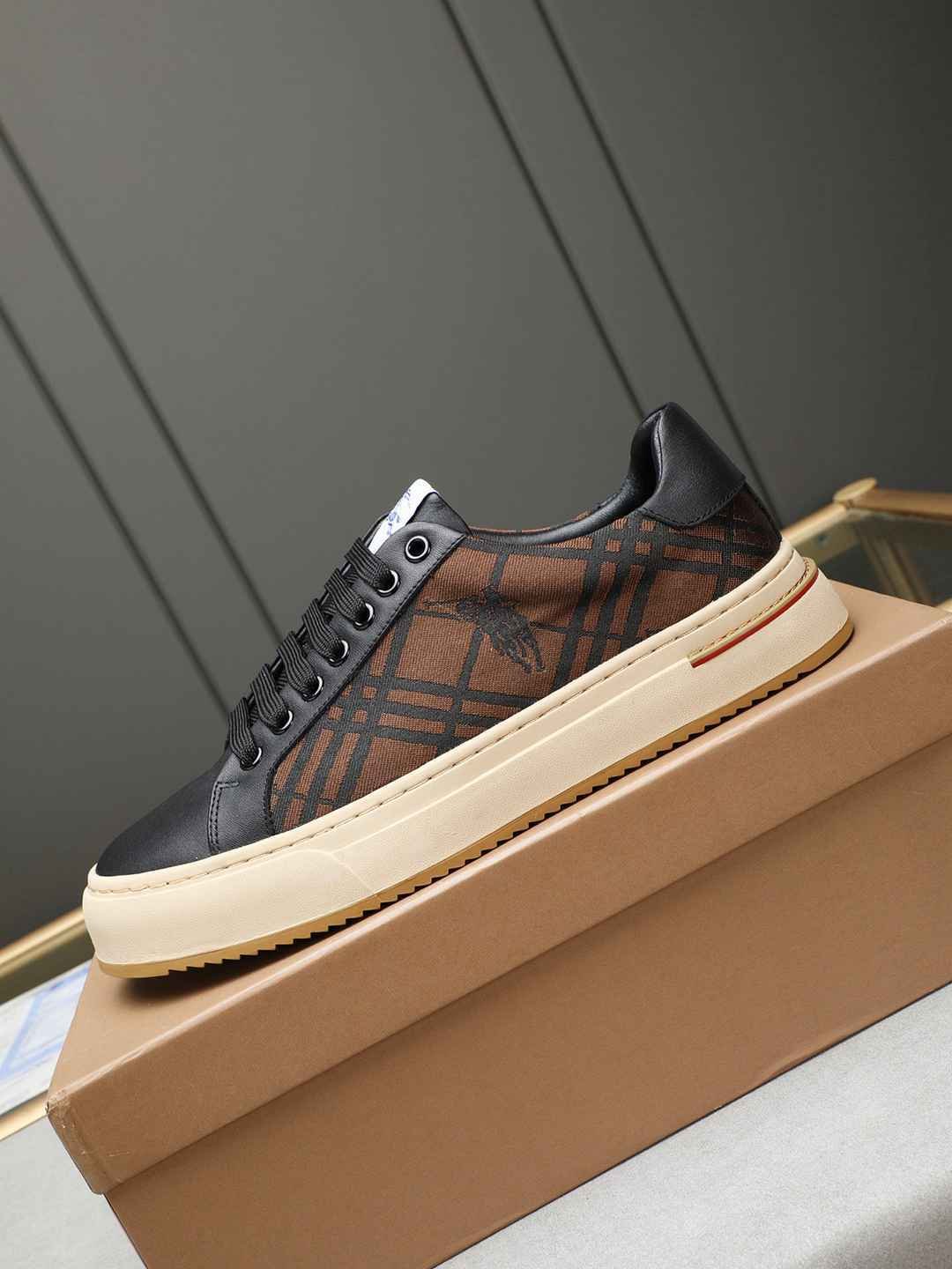 Burberry Leather Designer Sneakers Colorway 5 1308220-5