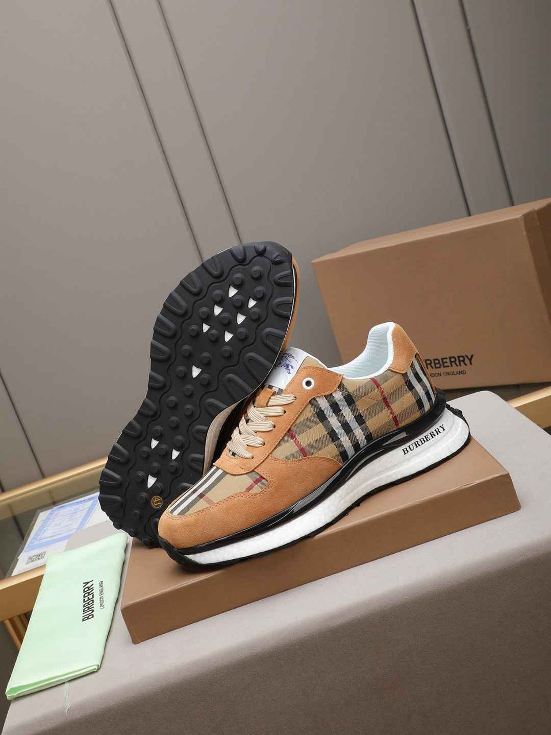 Burberry Men’s Sneakers Colorway 1 1308250-1