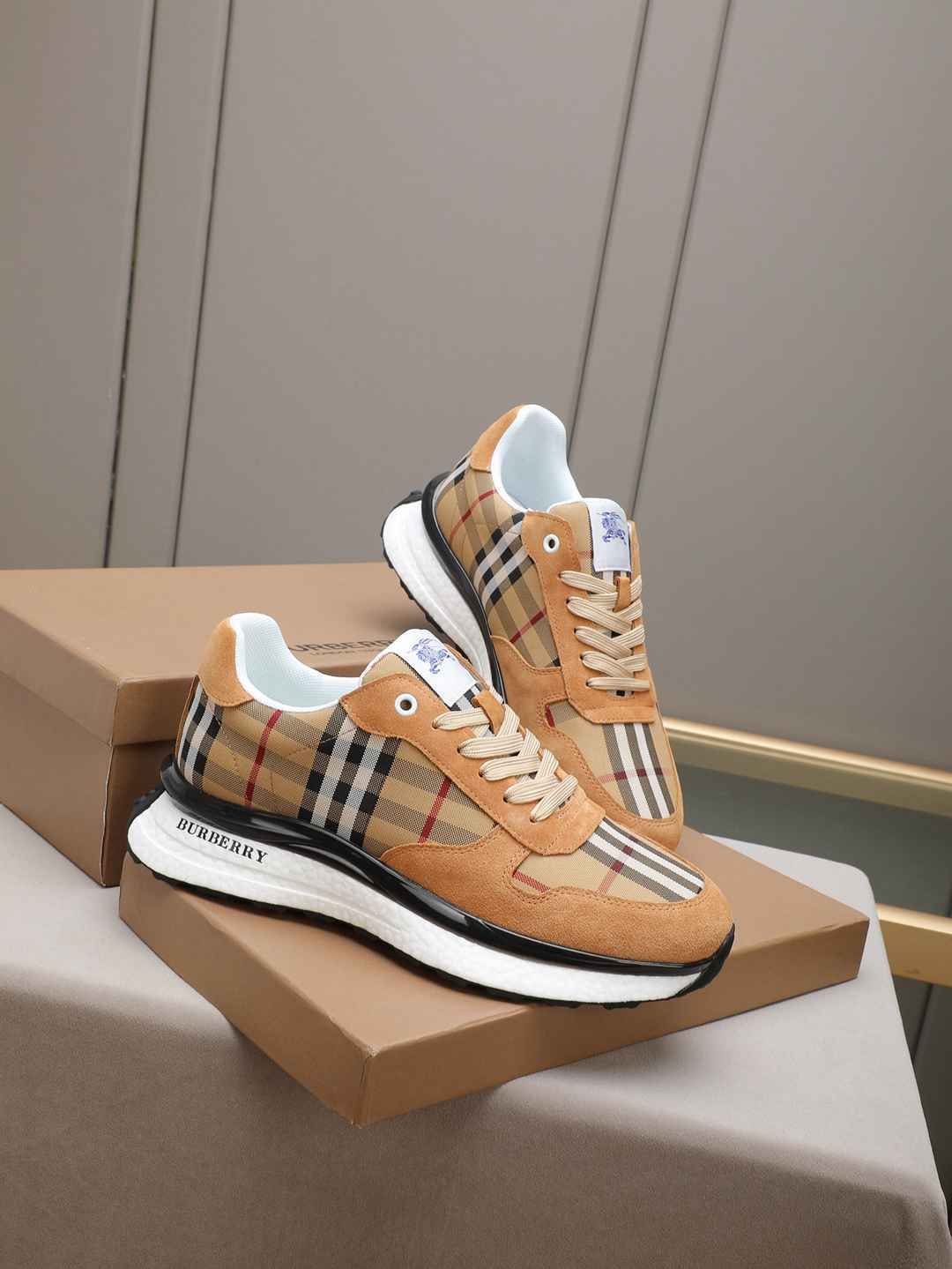 Burberry Men’s Sneakers Colorway 1 1308250-1