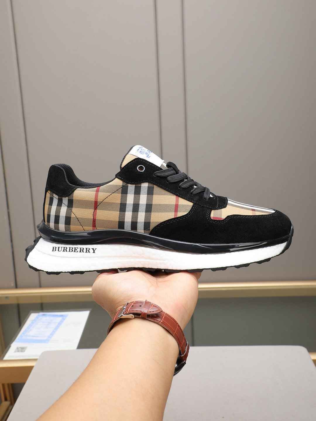 Burberry Men's Sneakers 1308250
