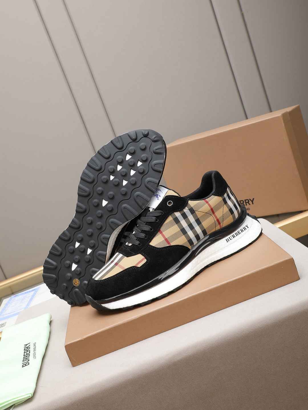 Burberry Men’s Sneakers 1308250