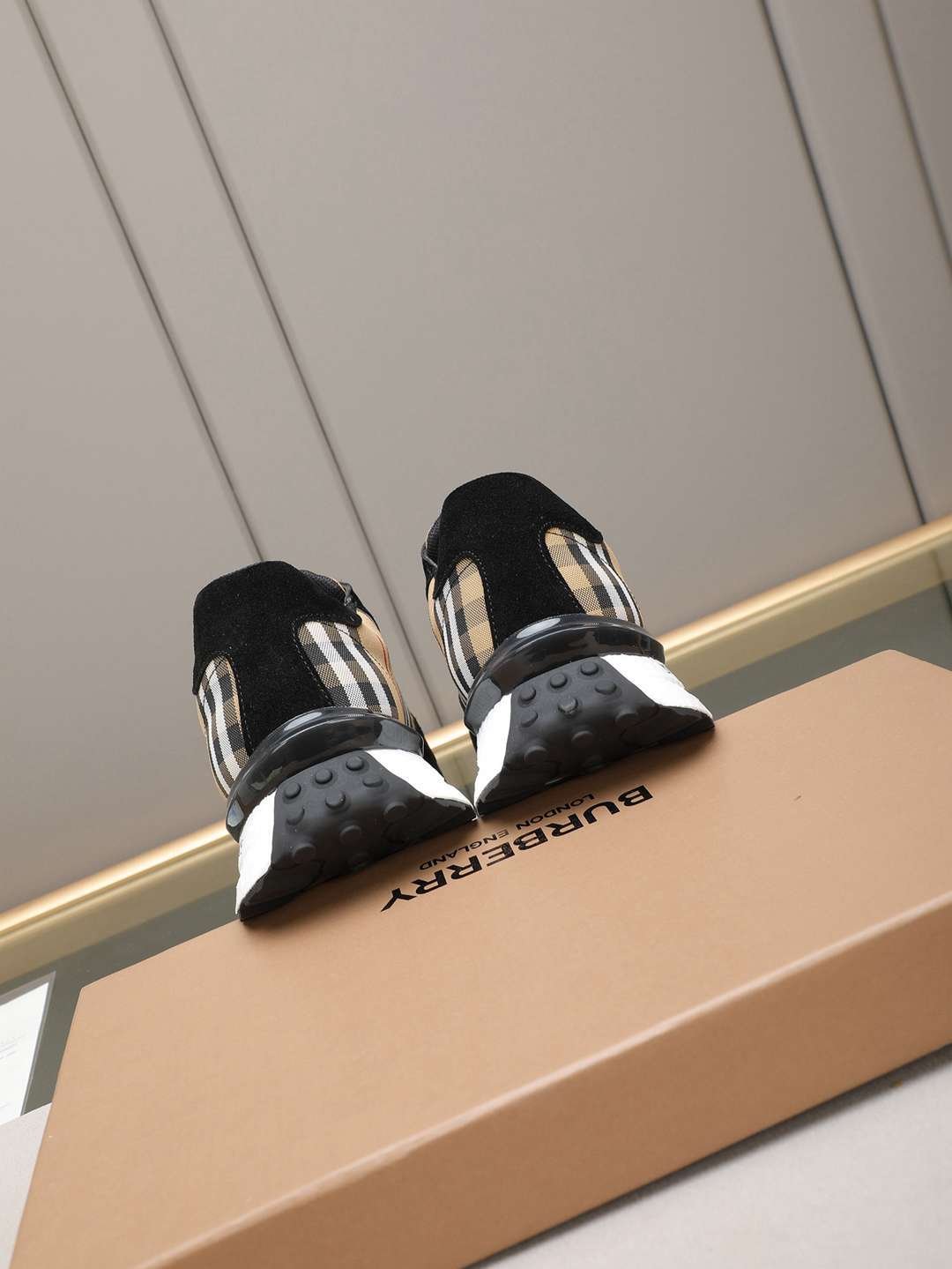 Burberry Men’s Sneakers 1308250