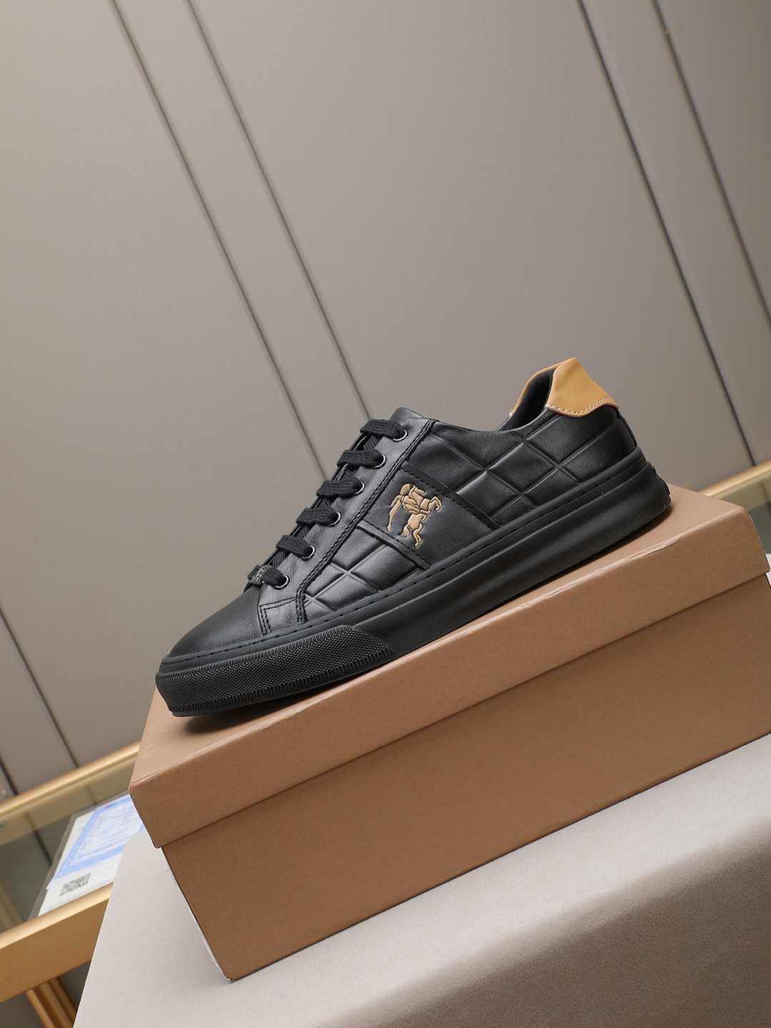 Burberry Leather Designer Sneakers Colorway 2 1308220-2