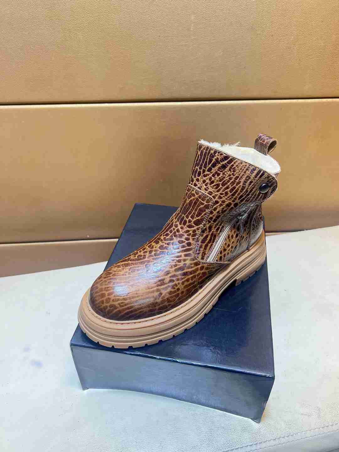 UGG Men’s Leather Sneakers Colorway 8 1031360-8