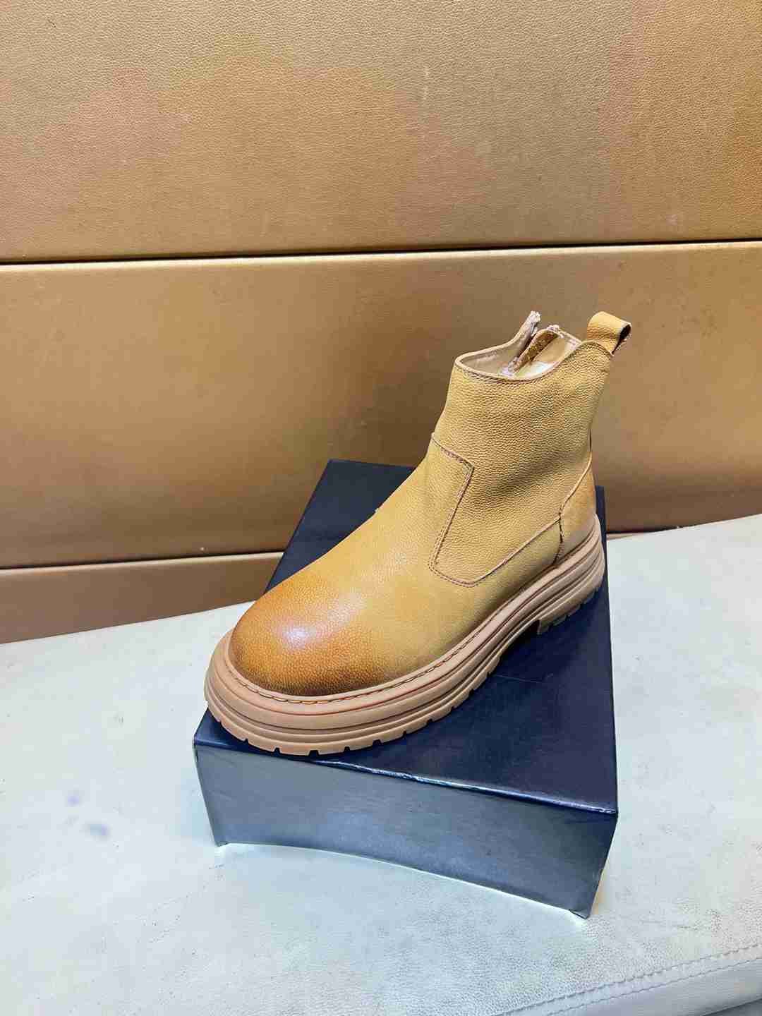UGG Men’s Leather Sneakers Colorway 5 1031360-5